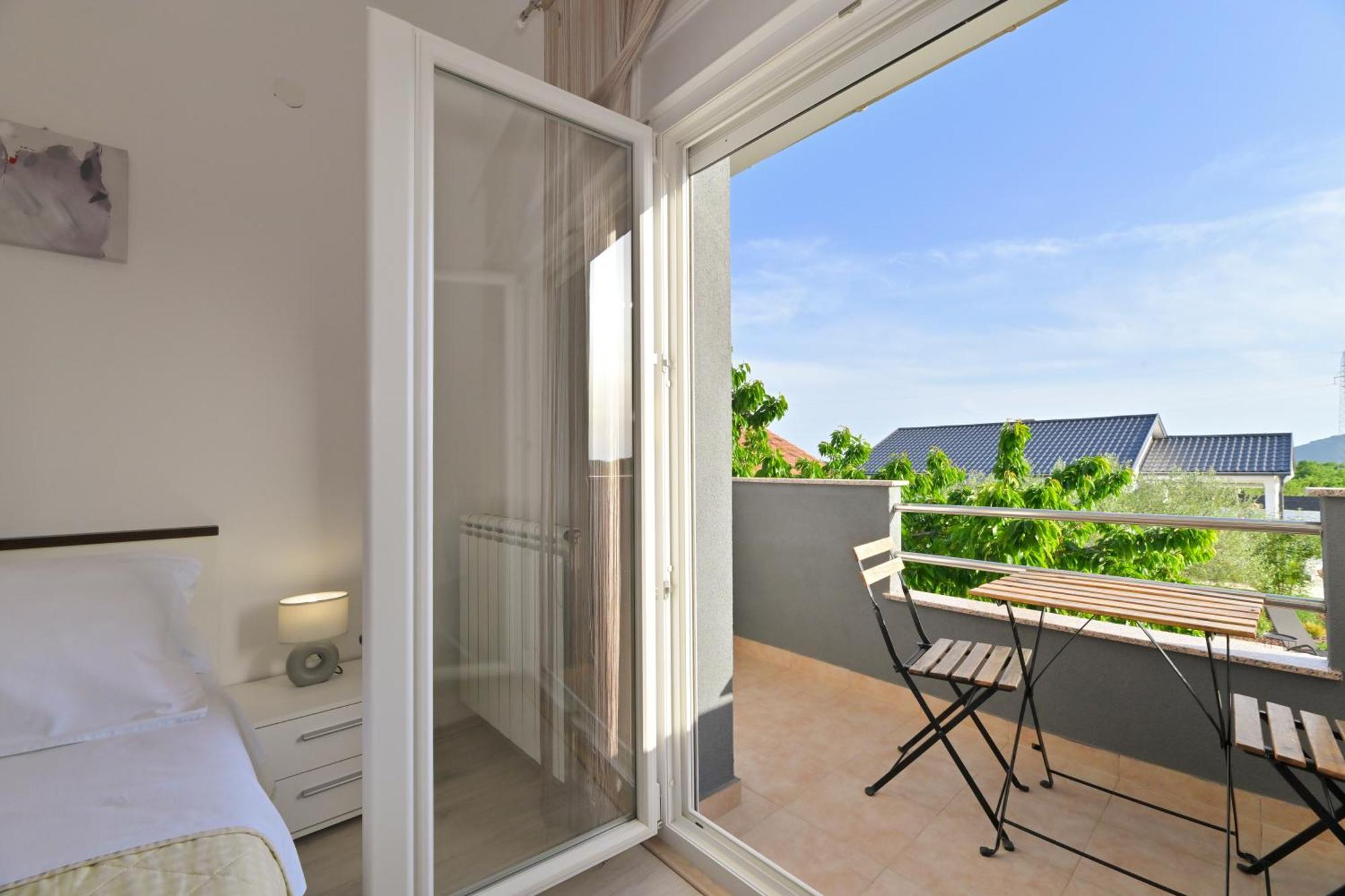 Apartment Amelie - With Pool And Sauna! Galovac  Exterior foto